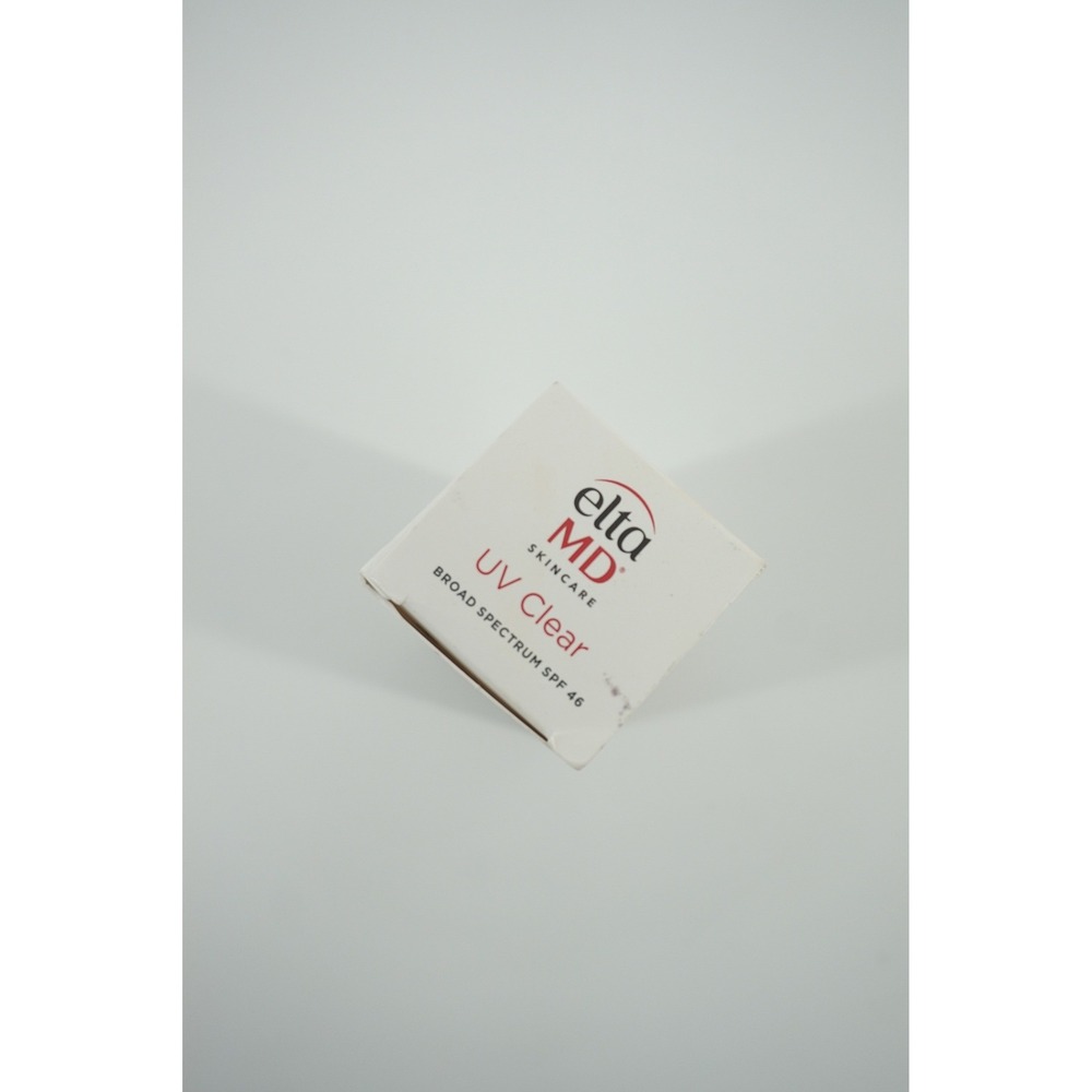 NEW EltaMD UV Clear Facial Sunscreen Broad-Spectrum SPF 46 Niacinamide 1.7oz - Picture 5 of 7